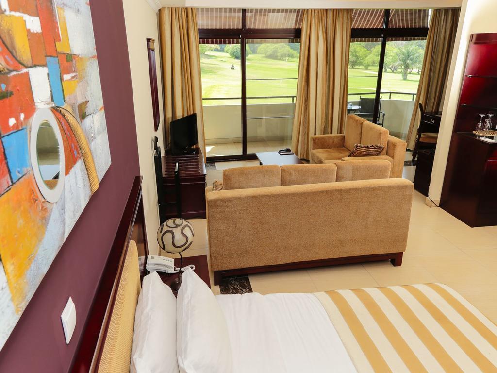 Roca Golf Hotel ブジュンブラ 部屋 写真