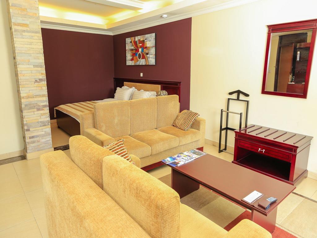 Roca Golf Hotel ブジュンブラ 部屋 写真
