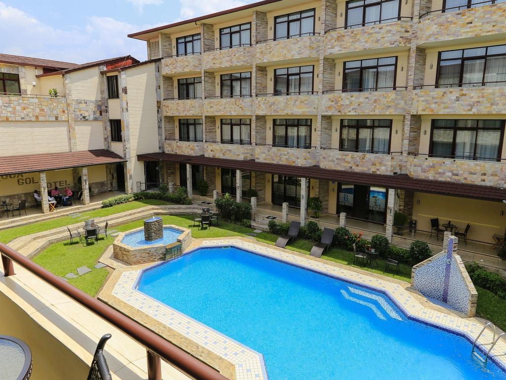 Roca Golf Hotel ブジュンブラ エクステリア 写真